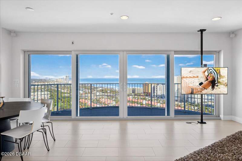 3 bedroom Condominium at 2 Oceans West Boulevard #2006, Oceans Grand Condo, Daytona Beach Shores — photo 3