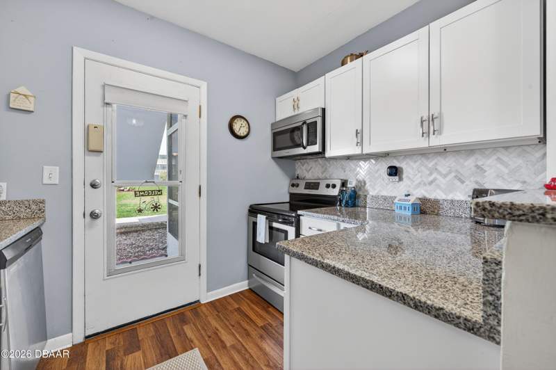 2 bedroom Condominium at 3009 N Halifax Avenue #A1, Daytona Beach Harbour Apts Inc, Daytona Beach — photo 2