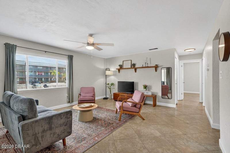 2 bedroom Condominium at 102 S Peninsula Drive #202, Ocean Garden Condo, Daytona Beach — photo 5