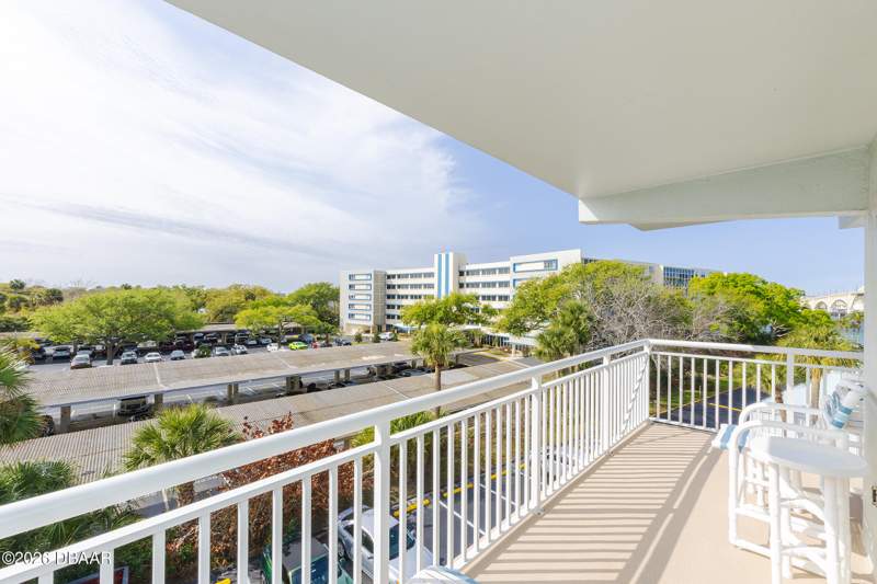 3 bedroom Condominium at 100 Silver Beach Avenue #502, Riverplace One Hundred, A Condo, Daytona Beach — photo 5