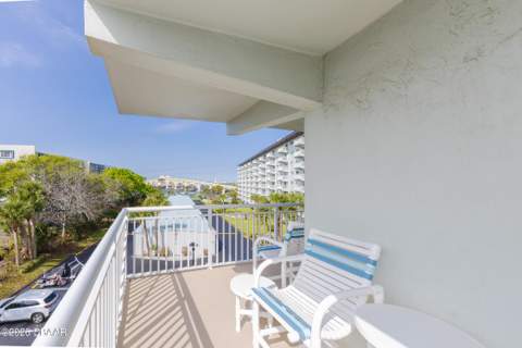 100 Silver Beach Avenue #502, Daytona Beach FL - photo 6 of 44