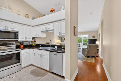 49 Golf Villa Drive, Port Orange FL - photo 7 of 37