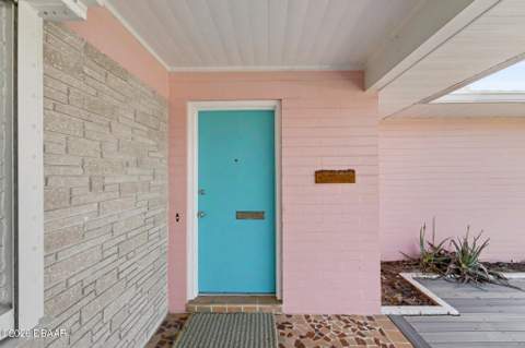 1124 Waverly Drive, Daytona Beach FL - photo 8 of 61