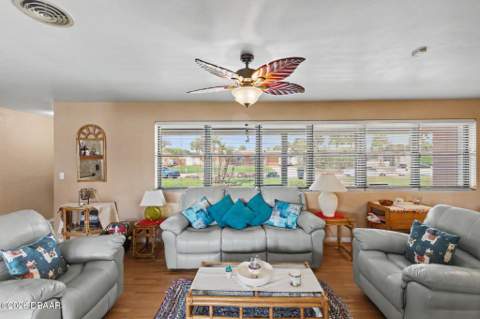 1124 Waverly Drive, Daytona Beach FL - photo 10 of 61