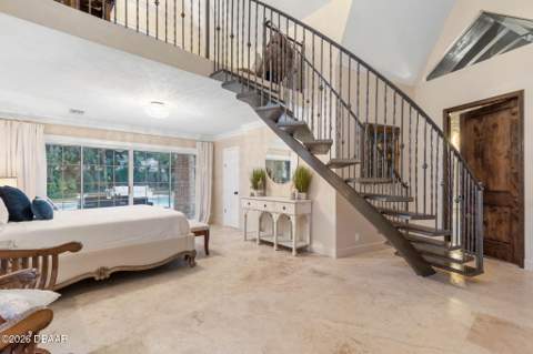 2627 John Anderson Drive, Ormond Beach FL - photo 10 of 36