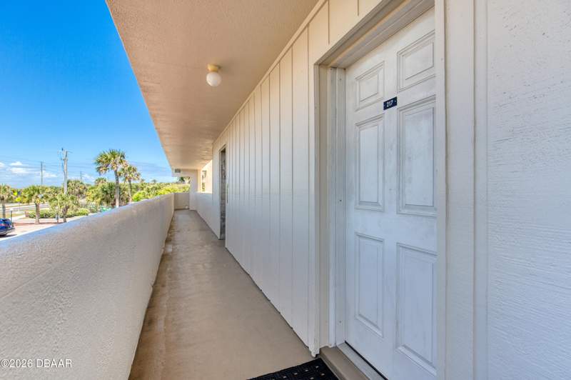 1 bedroom Condominium at 935 Ocean Shore Boulevard #217, Bent Palm Club Condo Assn, Ormond Beach — photo 2