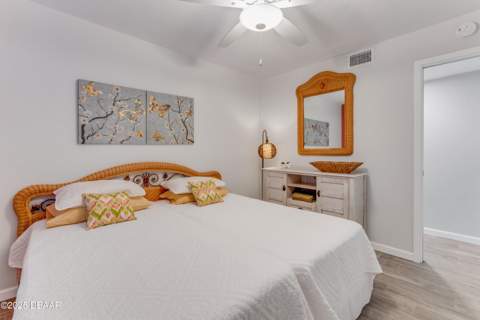 1404 N Atlantic Avenue #10, Daytona Beach FL - photo 7 of 12
