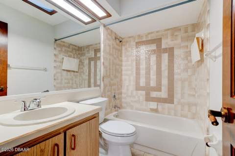1262 Charter Oaks Circle, Holly Hill FL - photo 11 of 21