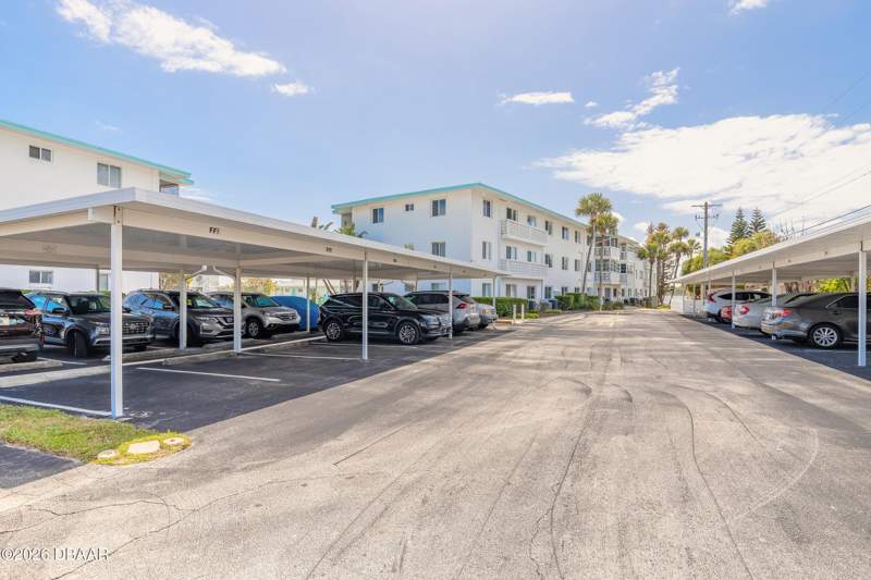 2 bedroom Condominium at 3015 N Halifax Avenue #C7, Daytona Beach Harbour Apts Inc, Daytona Beach — photo 2