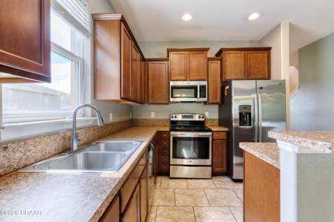 5266 Plantation Home Way, Port Orange FL - photo 11 of 47