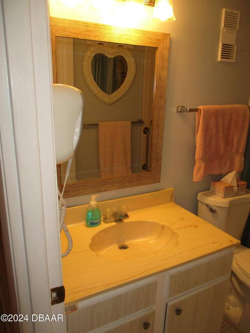 1 bedroom Condominium at 1429 N Atlantic Avenue #236, Vantage Pointe Pool & Racquet Club, Daytona Beach — photo 5