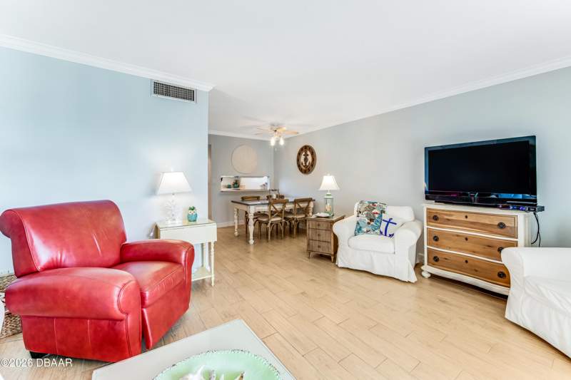 1 bedroom Condominium at 935 Ocean Shore Boulevard #303, Bent Palm Club Condo Assn, Ormond Beach — photo 3