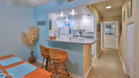 2820 Ocean Shore Boulevard #15, Ormond Beach FL - photo 9 of 35