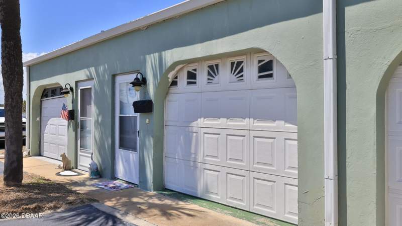 2 bedroom Condominium at 2820 Ocean Shore Boulevard #15, Maderia Villa Condo, Ormond Beach — photo 4