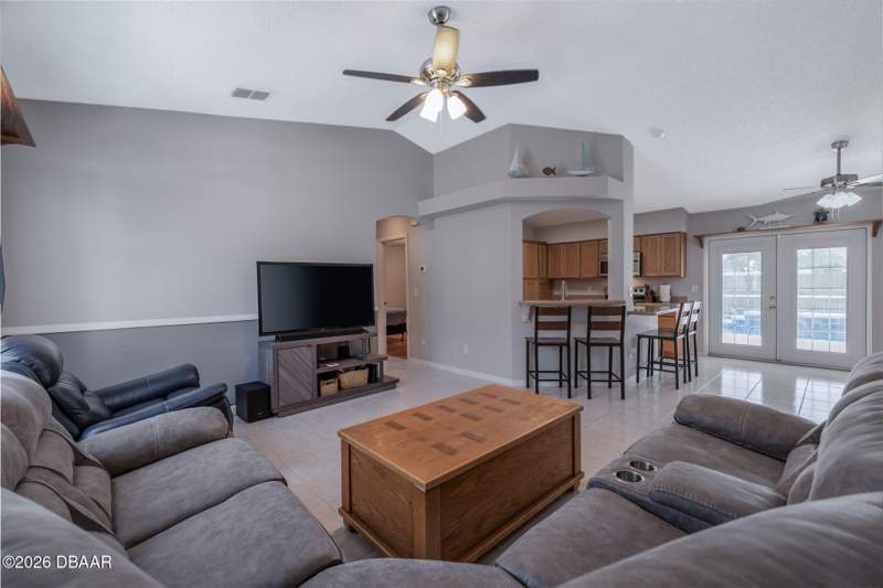 3 bedroom Single Family Residence at 2980 Windle Lane, Coventry Forest, South Daytona — photo 2