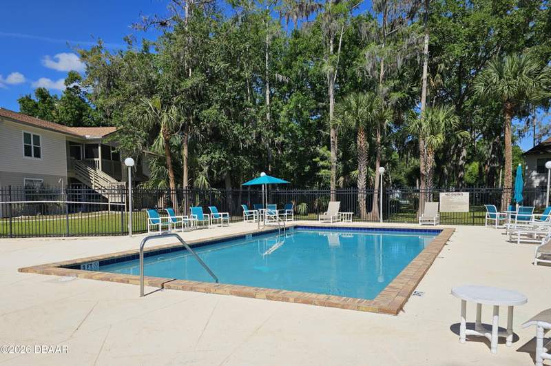 2 bedroom Condominium at 1600 Big Tree Road #G5, Condo At Georgetown Lake, A Condo, Daytona Beach — photo 4