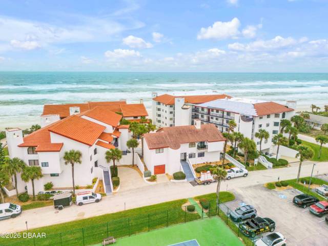 Club Oceania A Condo