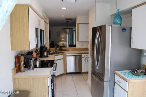 288 Florida Shores Boulevard, Daytona Beach Shores FL - photo 9 of 30