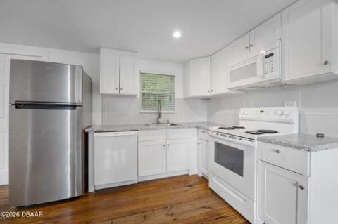 1636 Valencia Avenue, Daytona Beach FL - photo 9 of 21