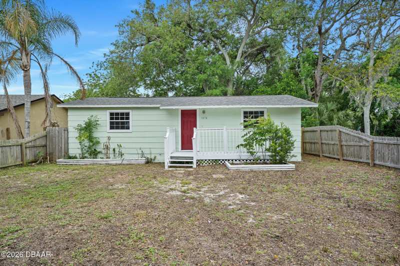 2 bedroom Single Family Residence at 1636 Valencia Avenue, Highland Park, Daytona Beach — photo 1