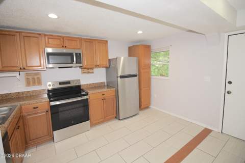 640 N Nova Road #415, Ormond Beach FL - photo 8 of 38