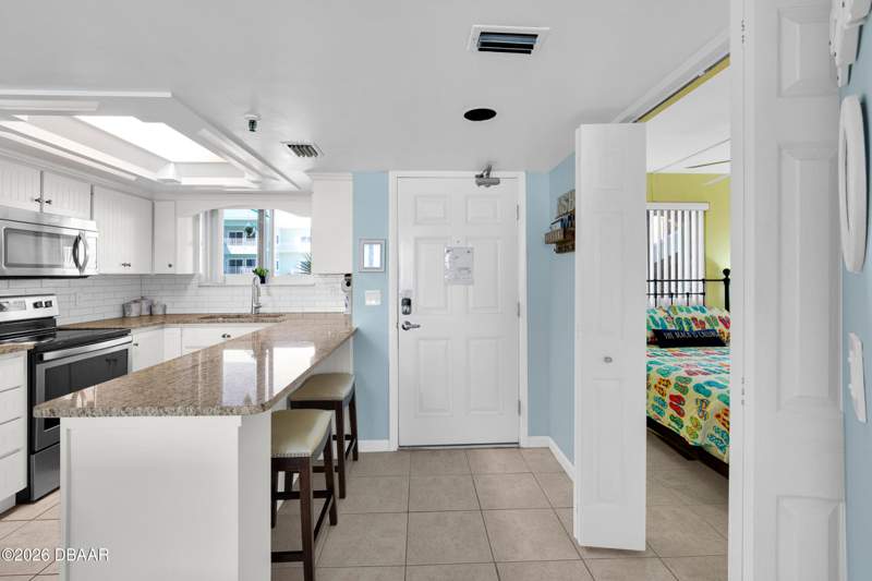 2 bedroom Condominium at 421 S Atlantic Avenue #302, Club Oceania, A Condo, The, New Smyrna Beach — photo 5