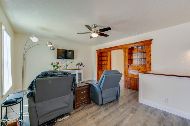 2 bedroom Single Family Residence at 243 N Peninsula Drive, Memento, Daytona Beach — photo 5