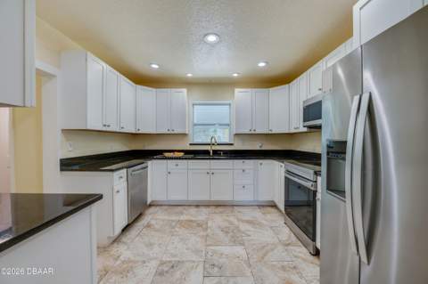 243 N Peninsula Drive, Daytona Beach FL - photo 8 of 48