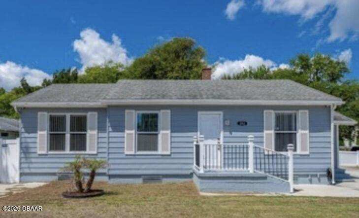 2 bedroom Single Family Residence at 243 N Peninsula Drive, Memento, Daytona Beach — photo 1