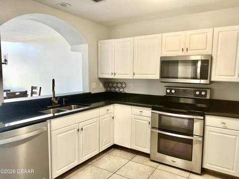 3072 Ocean Shore Boulevard, Ormond Beach FL - photo 13 of 46