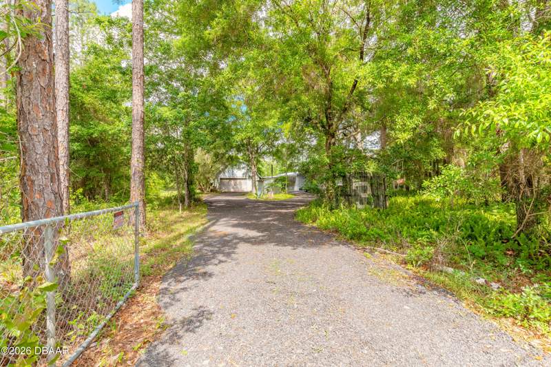 3 bedroom Single Family Residence at 2122 Hazelnut Street, Not In Subdivision, Bunnell — photo 2