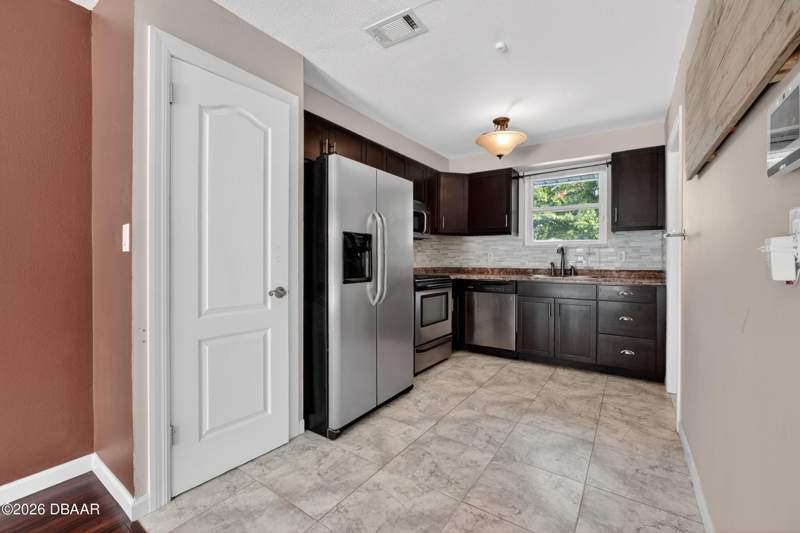 3 bedroom Single Family Residence at 609 Johnson Drive, Riviera Manor, Ormond Beach — photo 5