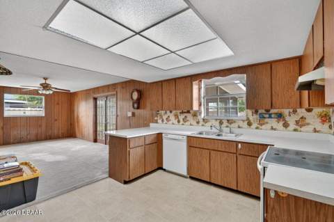 2342 Citrus Avenue, South Daytona FL - photo 17 of 43