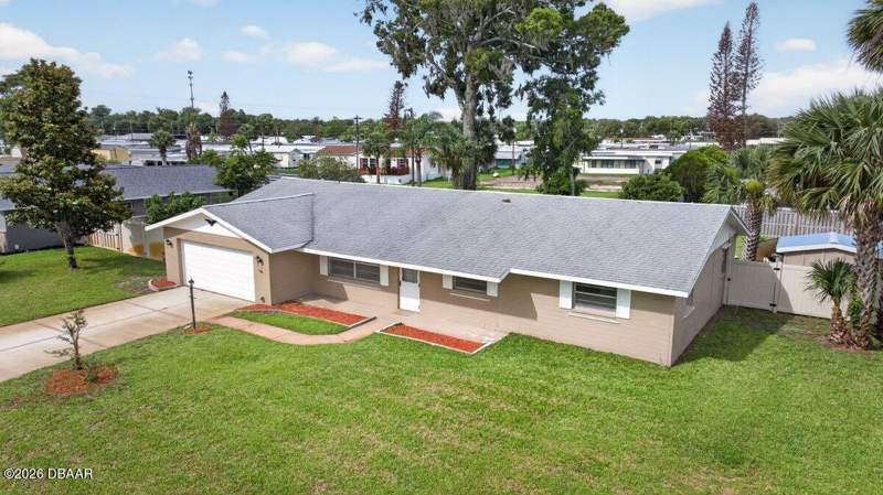 3 bedroom Single Family Residence at 2342 Citrus Avenue, Palm Grove, South Daytona — photo 3