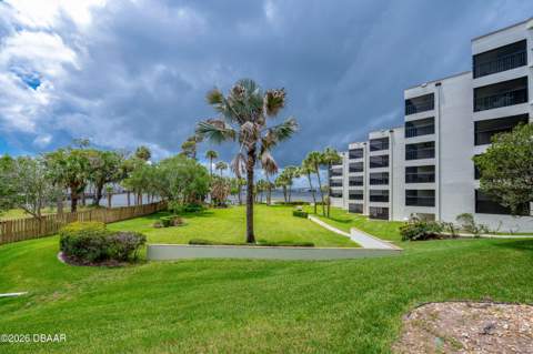 944 S Peninsula Drive #102, Daytona Beach FL - photo 24 of 53