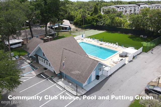 Country Club Chalets