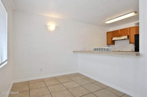 415 N Halifax Avenue #109, Daytona Beach FL - photo 9 of 20