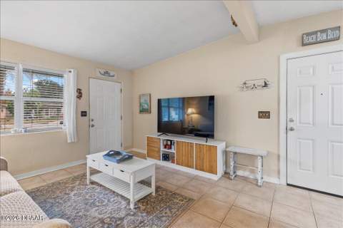 450 Card Avenue, Holly Hill FL - photo 7 of 39