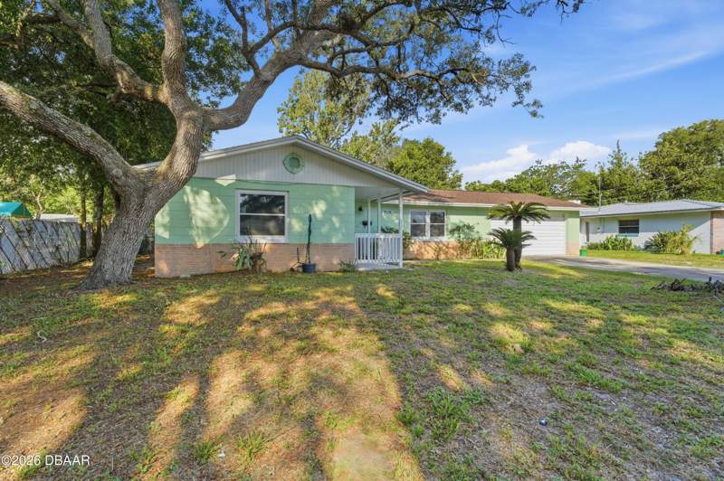 3 bedroom Single Family Residence at 1528 Valencia Avenue, Highland Park, Daytona Beach — photo 3