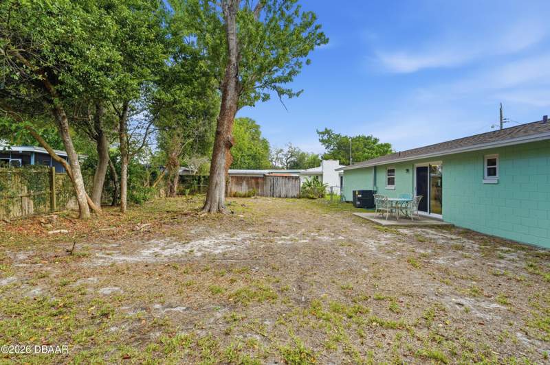 3 bedroom Single Family Residence at 1528 Valencia Avenue, Highland Park, Daytona Beach — photo 5
