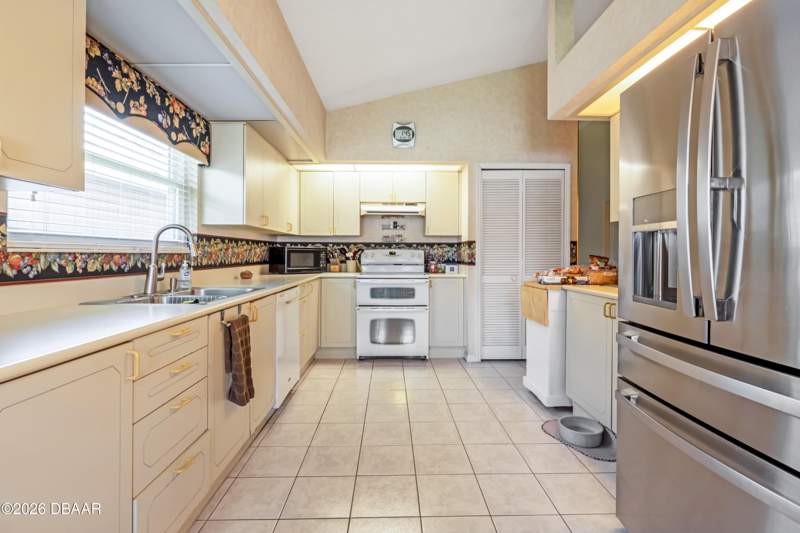 3 bedroom Single Family Residence at 1013 Belleflower Drive, Countryside, Port Orange — photo 5