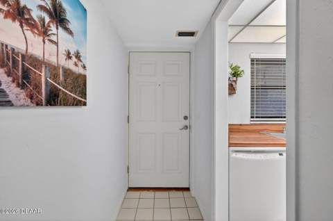 3747 S Atlantic Avenue #202, Daytona Beach Shores FL - photo 18 of 33