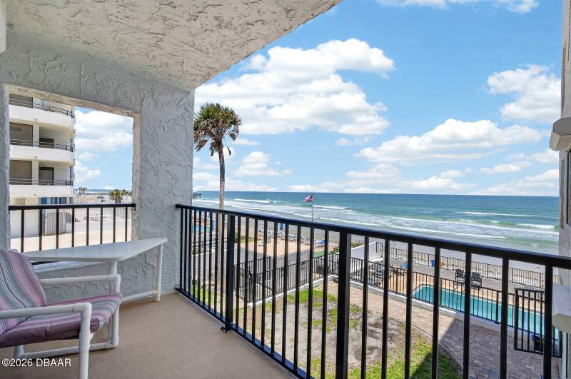 1 bedroom Condominium at 3747 S Atlantic Avenue #202, Danbury Breakers, The, Daytona Beach Shores — photo 4