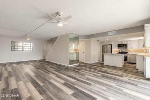 625 N Halifax Avenue #23, Daytona Beach FL - photo 9 of 56