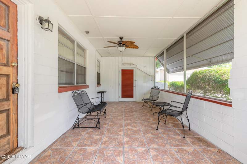 3 bedroom Single Family Residence at 1584 Valencia Avenue, Highland Park, Daytona Beach — photo 4