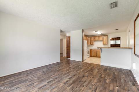 1584 Valencia Avenue, Daytona Beach FL - photo 6 of 28
