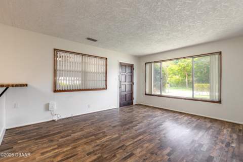 1584 Valencia Avenue, Daytona Beach FL - photo 8 of 28