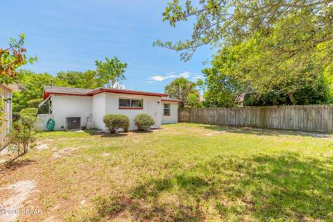 1584 Valencia Avenue, Daytona Beach FL - photo 24 of 28