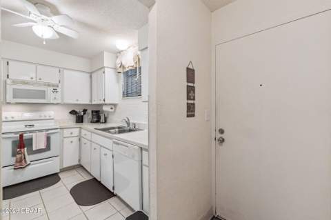 325 Wilder Boulevard #A103, Daytona Beach FL - photo 6 of 51