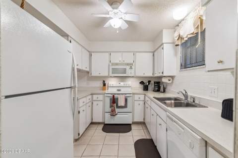 325 Wilder Boulevard #A103, Daytona Beach FL - photo 7 of 51